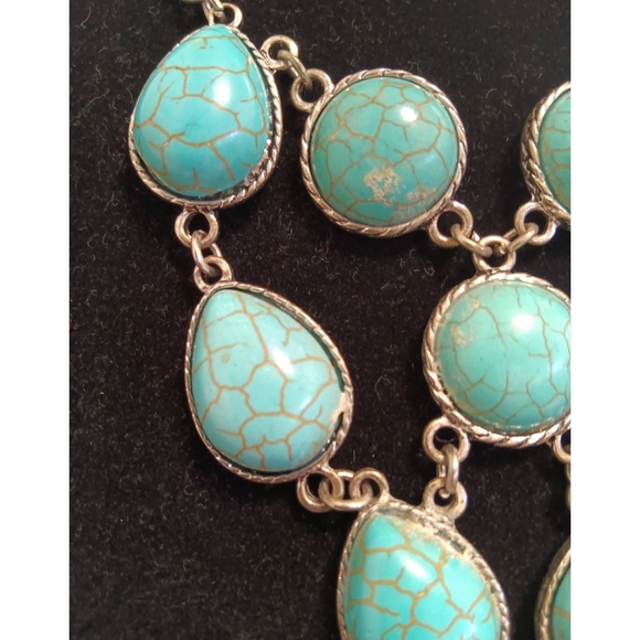 Faux Turquoise Silver Tone Bib Style Statement Necklace - Picture 3 of 5